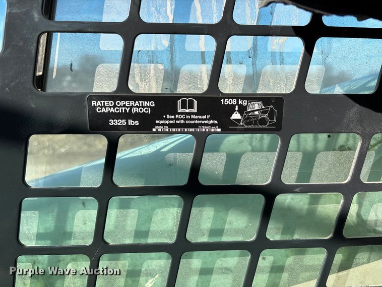 image for item FB2989 2016 Bobcat T750 tracked skid steer loader