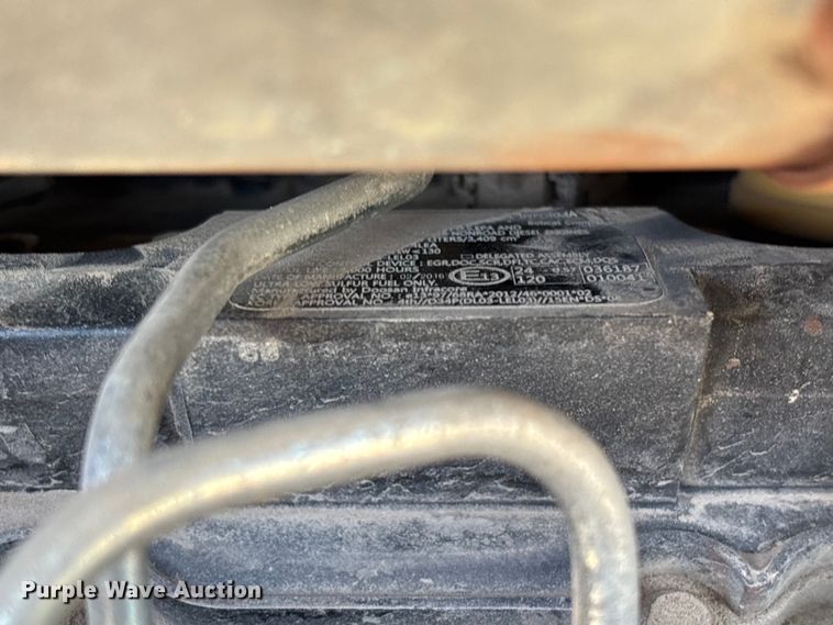 image for item FB2989 2016 Bobcat T750 tracked skid steer loader