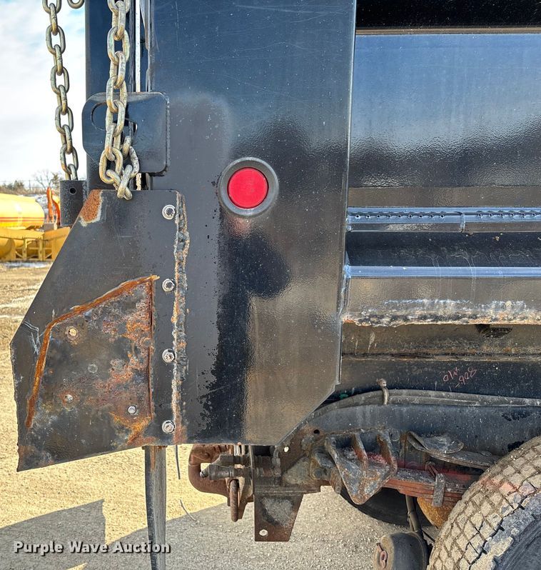 image for item FB2990 2007 International 7500 SFA dump truck