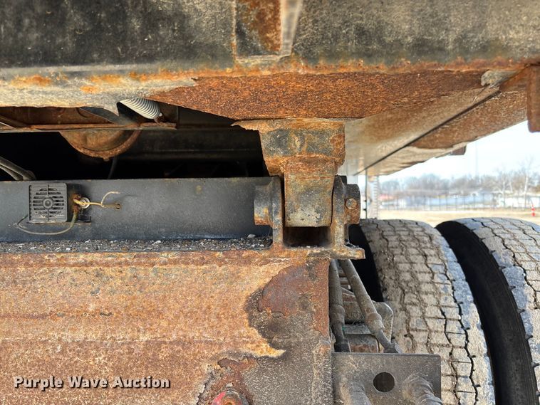 image for item FB2990 2007 International 7500 SFA dump truck