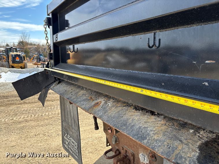 image for item FB2990 2007 International 7500 SFA dump truck