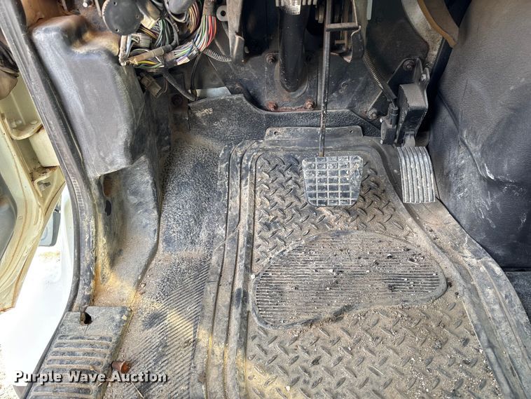 image for item FB2990 2007 International 7500 SFA dump truck