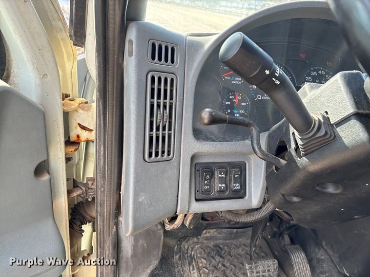 image for item FB2990 2007 International 7500 SFA dump truck