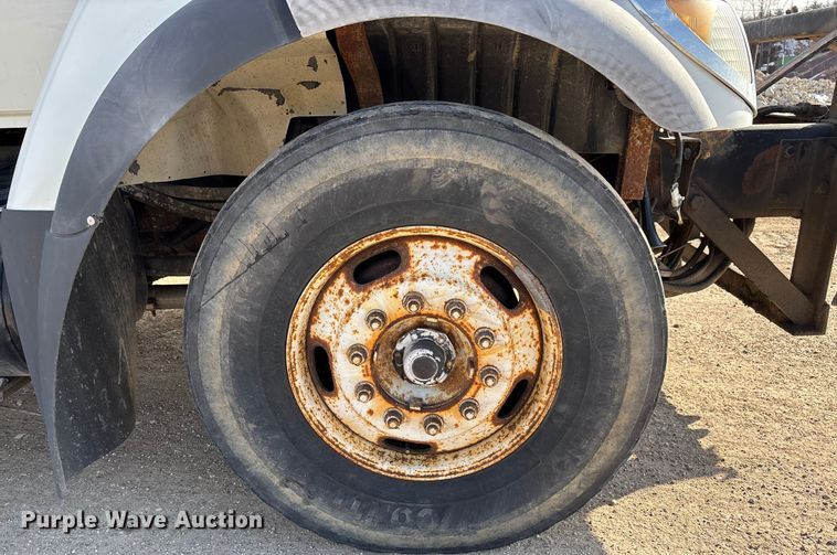 image for item FB2990 2007 International 7500 SFA dump truck