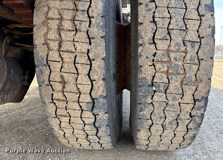 image for item FB2990 2007 International 7500 SFA dump truck