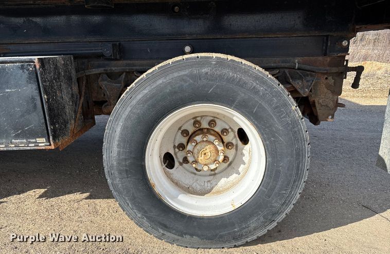 image for item FB2990 2007 International 7500 SFA dump truck