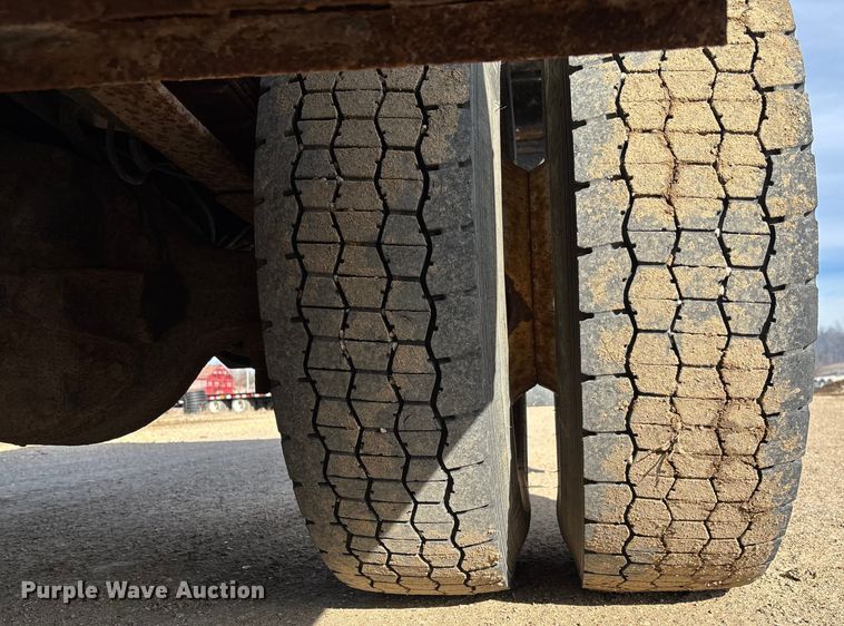 image for item FB2990 2007 International 7500 SFA dump truck