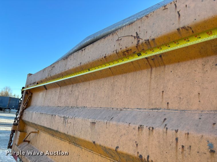 image for item FB2992 2005 International 7400 dump truck