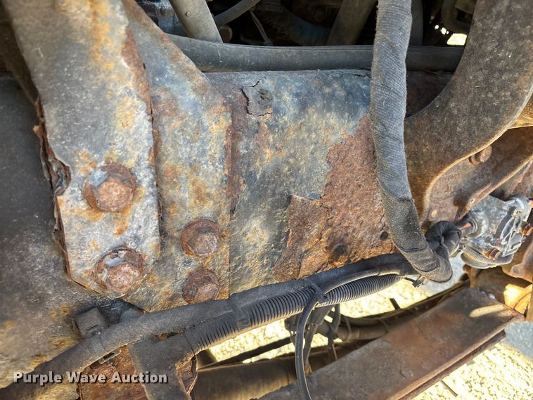 image for item FB2992 2005 International 7400 dump truck