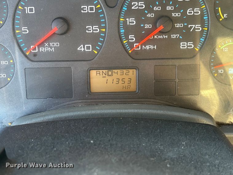 image for item FB2992 2005 International 7400 dump truck