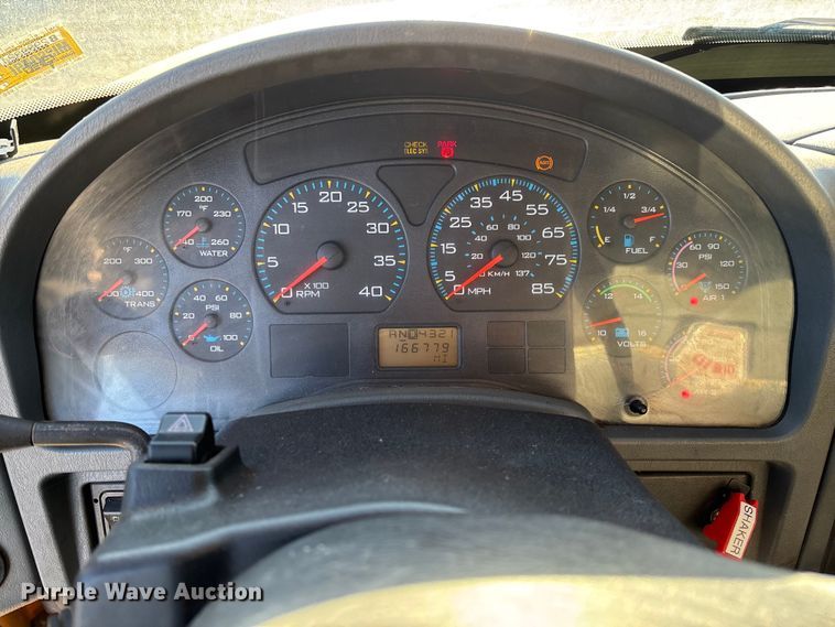 image for item FB2992 2005 International 7400 dump truck