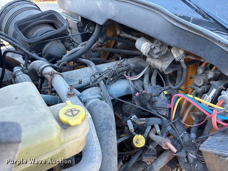 image for item FB2992 2005 International 7400 dump truck