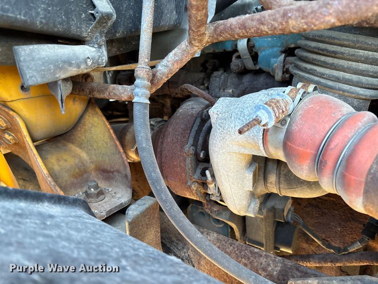 image for item FB2992 2005 International 7400 dump truck