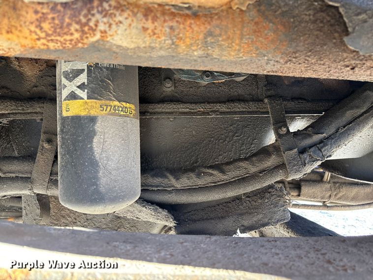 image for item FB2992 2005 International 7400 dump truck