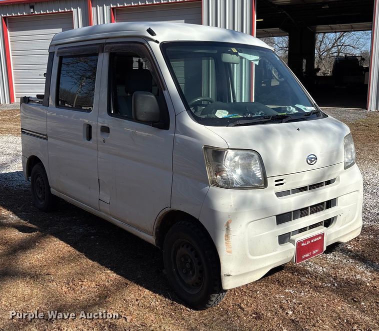 image for item FB2995 Daihatsu Hijet mini truck