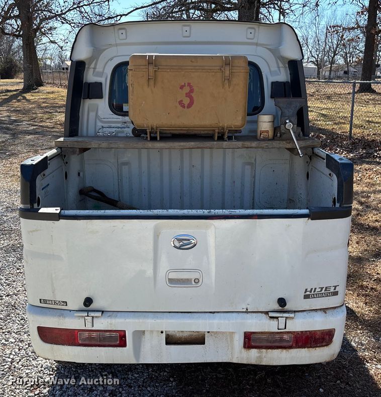 image for item FB2995 Daihatsu Hijet mini truck