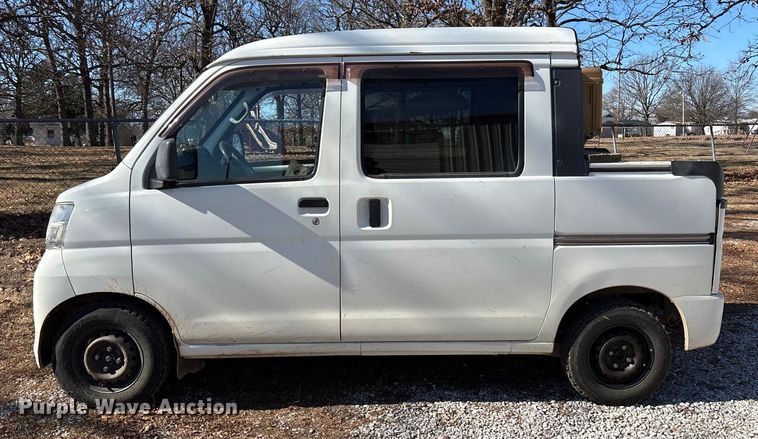 image for item FB2995 Daihatsu Hijet mini truck