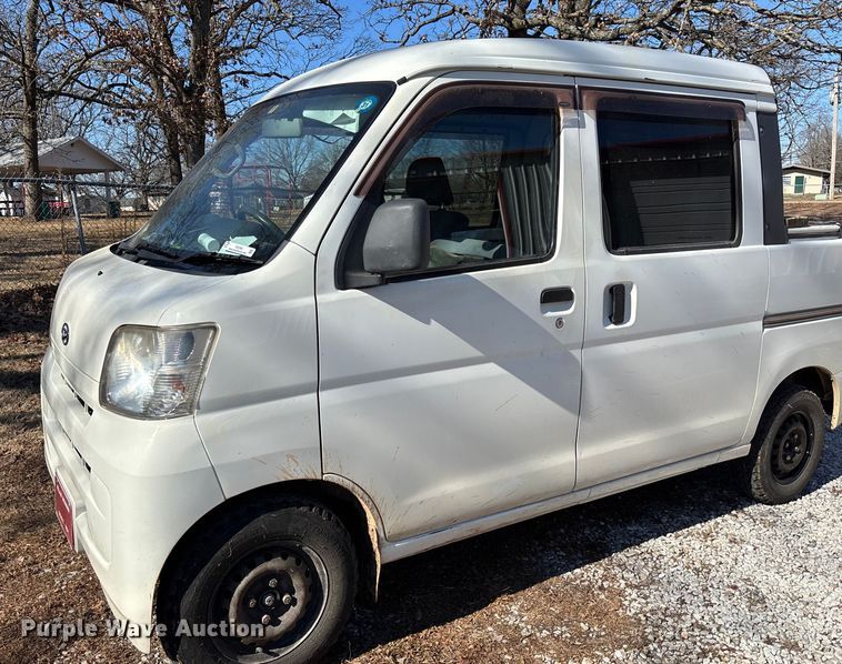 image for item FB2995 Daihatsu Hijet mini truck