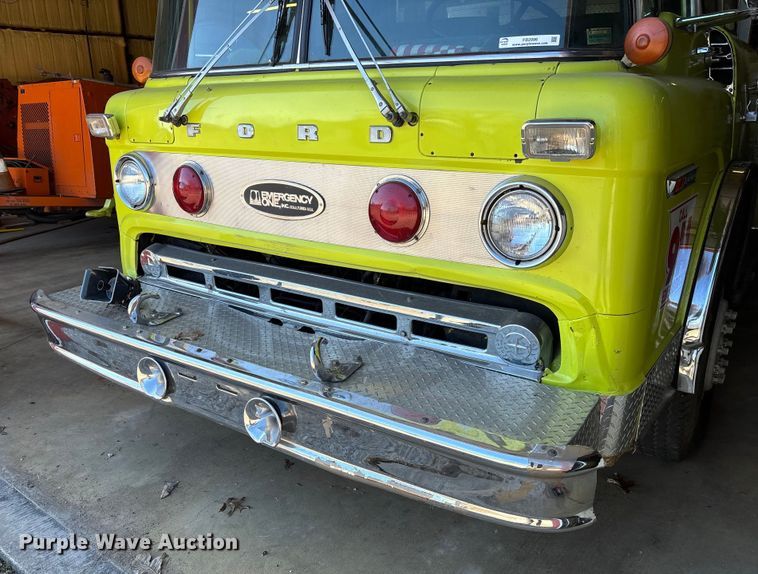 image for item FB2996 1980 Ford 8000 pumper fire truck