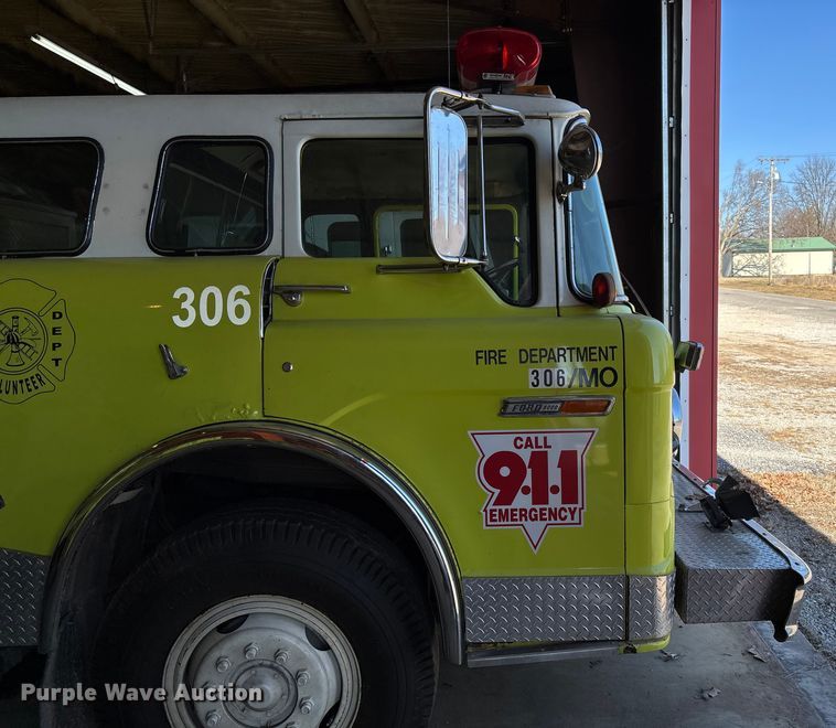 image for item FB2996 1980 Ford 8000 pumper fire truck