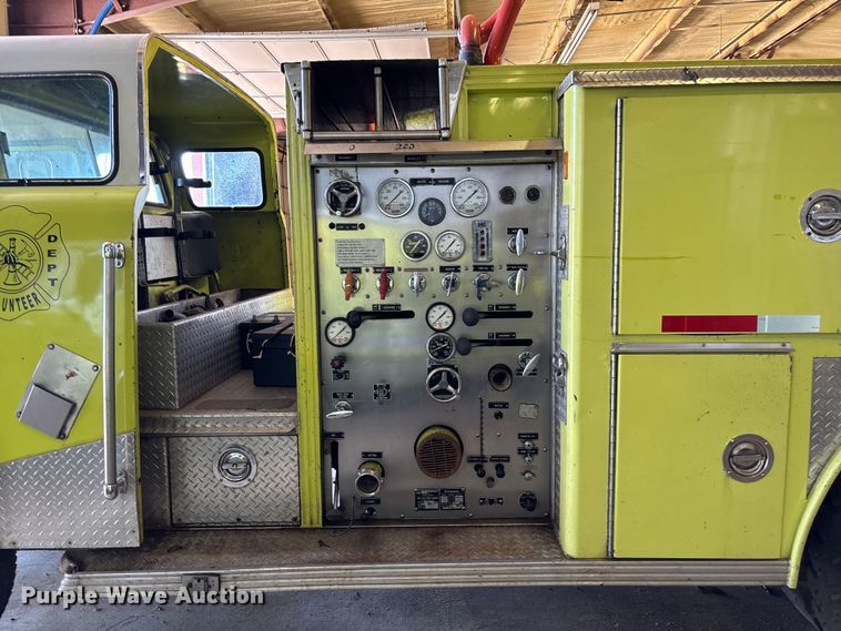 image for item FB2996 1980 Ford 8000 pumper fire truck