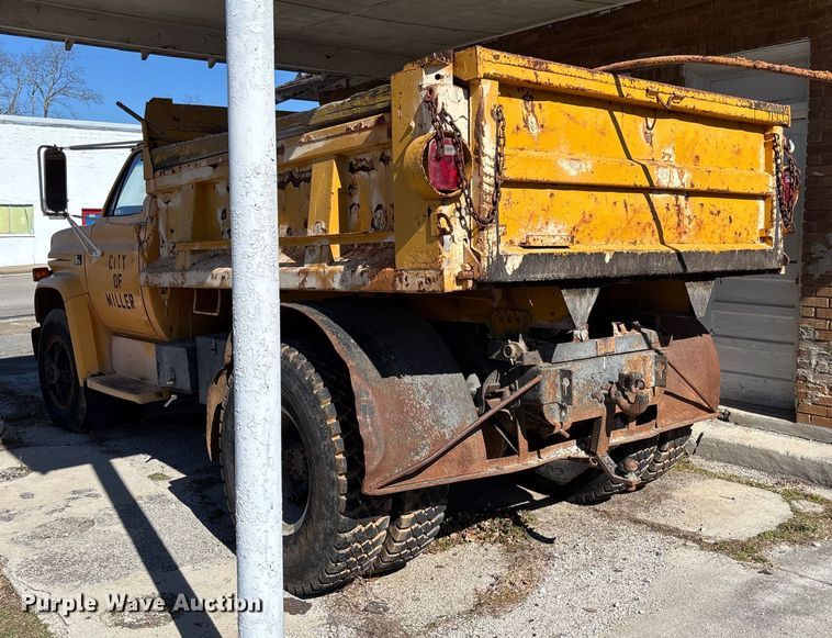 image for item FB2997 1987 Chevrolet C70 dump truck