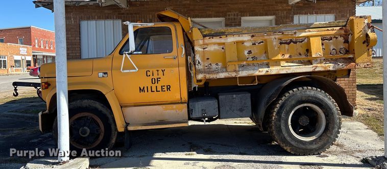 image for item FB2997 1987 Chevrolet C70 dump truck