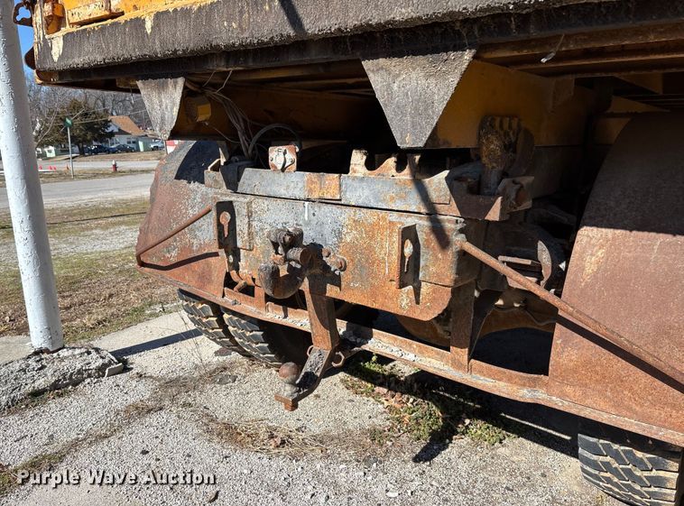 image for item FB2997 1987 Chevrolet C70 dump truck