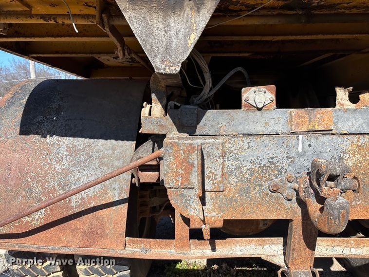 image for item FB2997 1987 Chevrolet C70 dump truck