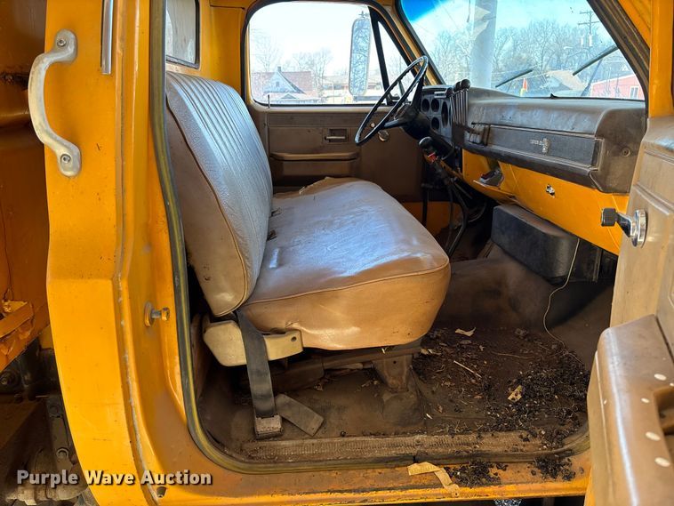 image for item FB2997 1987 Chevrolet C70 dump truck