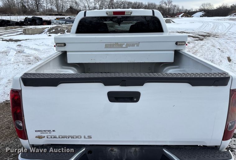 image for item FB3488 2004 Chevrolet Colorado Crew Cab pickup truck