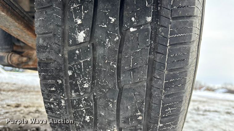 image for item FB3488 2004 Chevrolet Colorado Crew Cab pickup truck