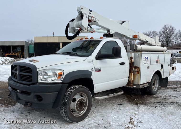 2009 Dodge Ram 5500 Bucket Truck VIN: 3D6WD76L39G559621 Lot: 999337350
