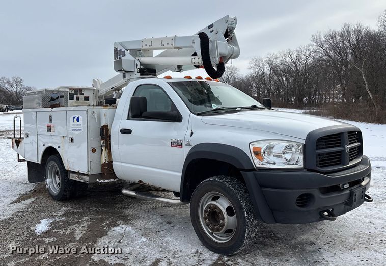 image for item FB3489 2009 Dodge Ram 5500 bucket truck
