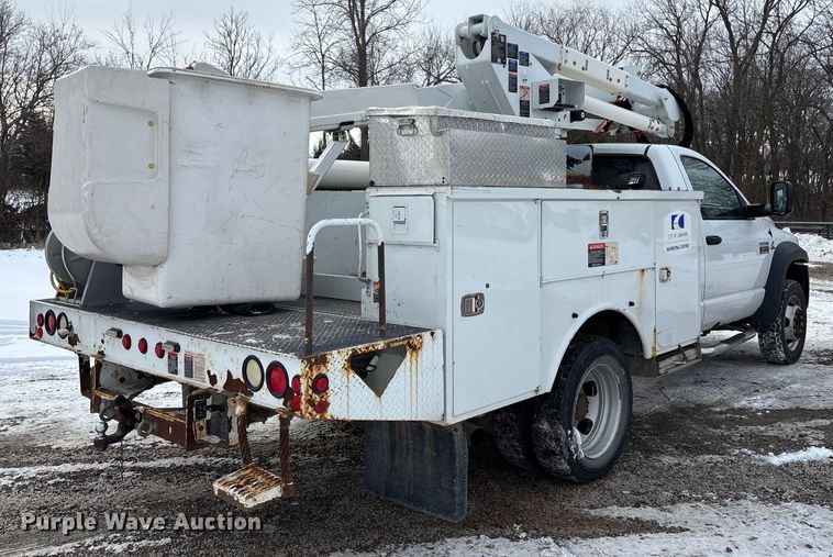image for item FB3489 2009 Dodge Ram 5500 bucket truck