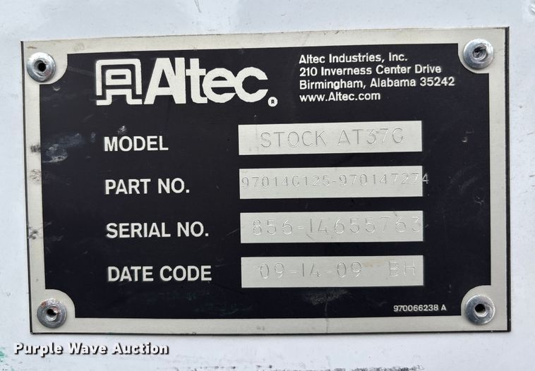 image for item FB3489 2009 Dodge Ram 5500 bucket truck