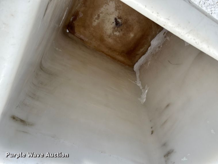 image for item FB3489 2009 Dodge Ram 5500 bucket truck