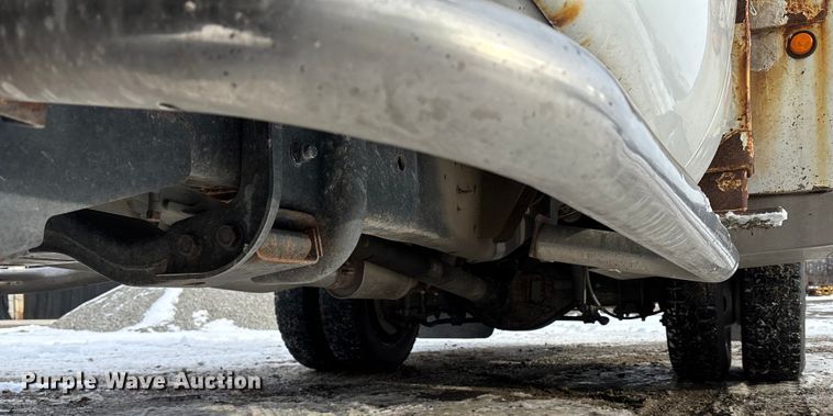 image for item FB3489 2009 Dodge Ram 5500 bucket truck