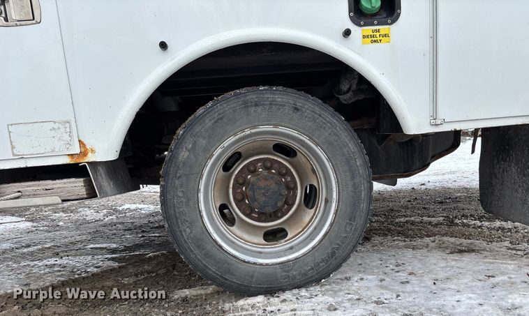 image for item FB3489 2009 Dodge Ram 5500 bucket truck