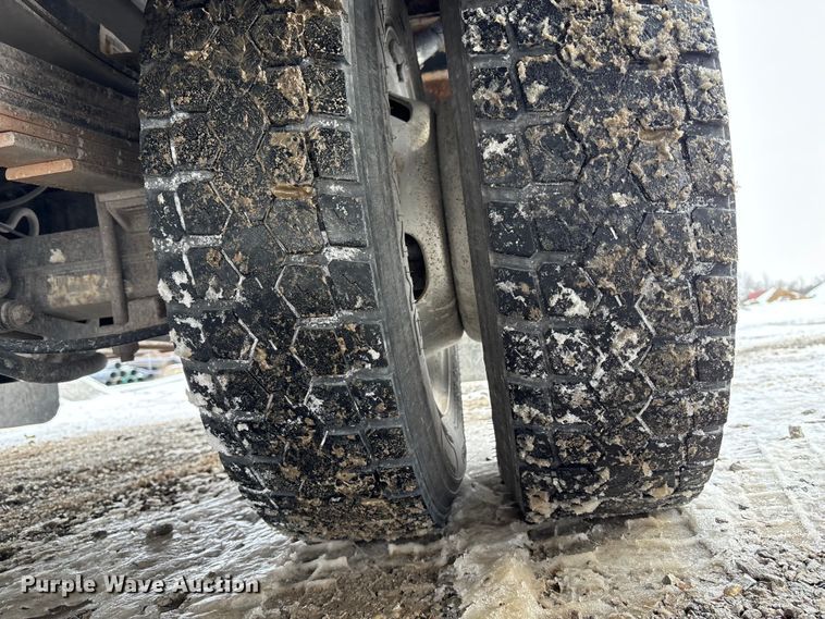 image for item FB3489 2009 Dodge Ram 5500 bucket truck