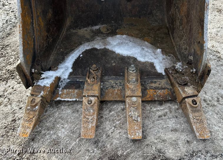 image for item FB3490 2005 Bobcat 435 mini excavator