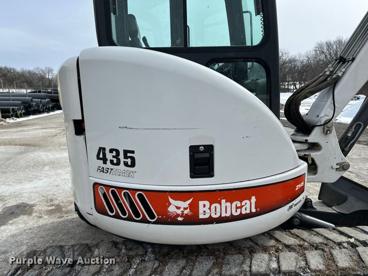 image for item FB3490 2005 Bobcat 435 mini excavator