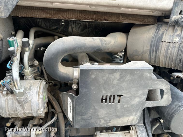 image for item FB3490 2005 Bobcat 435 mini excavator