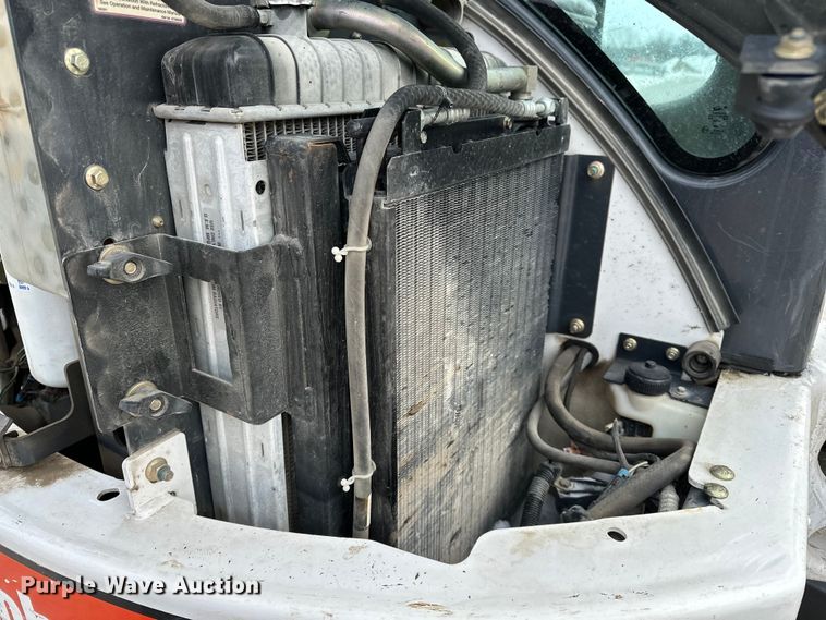 image for item FB3490 2005 Bobcat 435 mini excavator