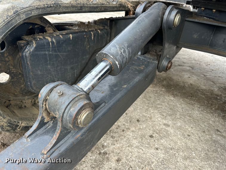 image for item FB3490 2005 Bobcat 435 mini excavator