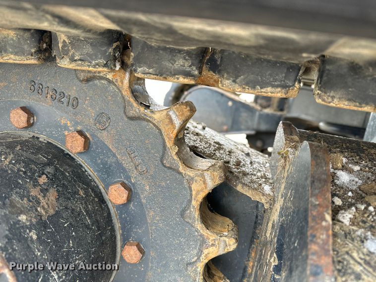 image for item FB3490 2005 Bobcat 435 mini excavator