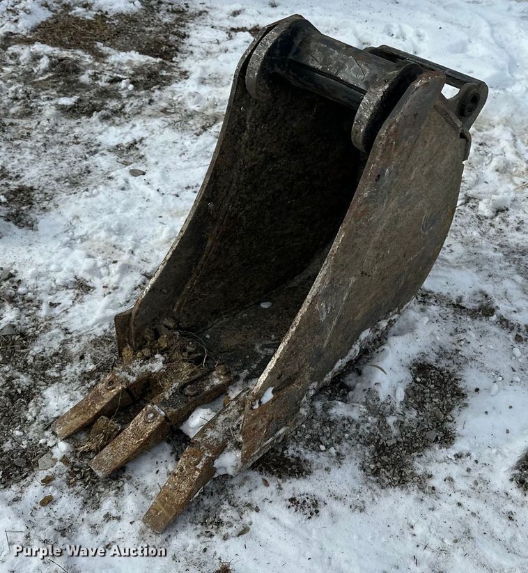 image for item FB3490 2005 Bobcat 435 mini excavator