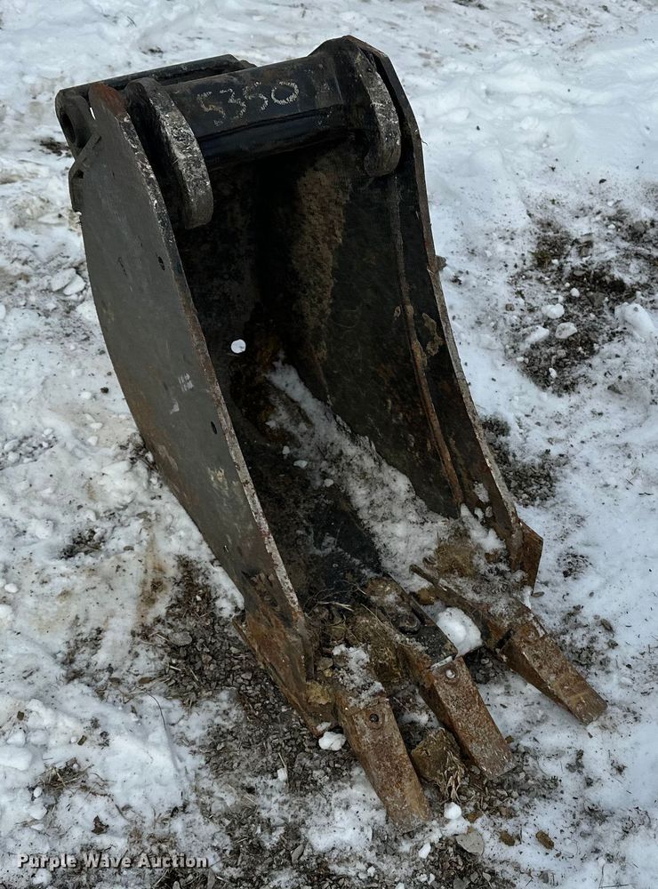 image for item FB3490 2005 Bobcat 435 mini excavator