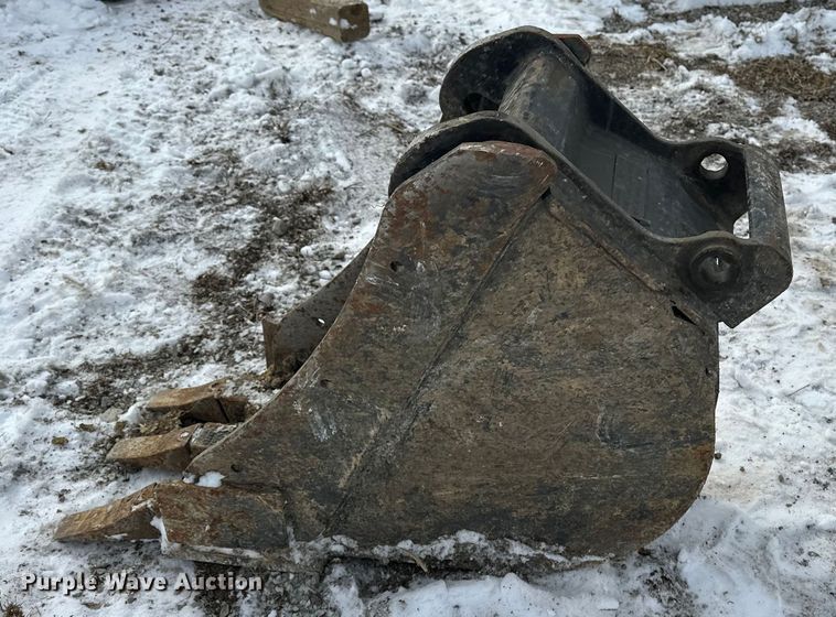 image for item FB3490 2005 Bobcat 435 mini excavator