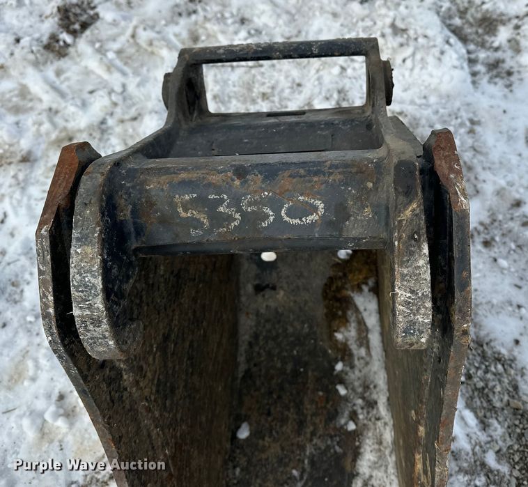 image for item FB3490 2005 Bobcat 435 mini excavator